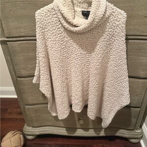 Romeo & Juliet Couture Textured Cream Sweater